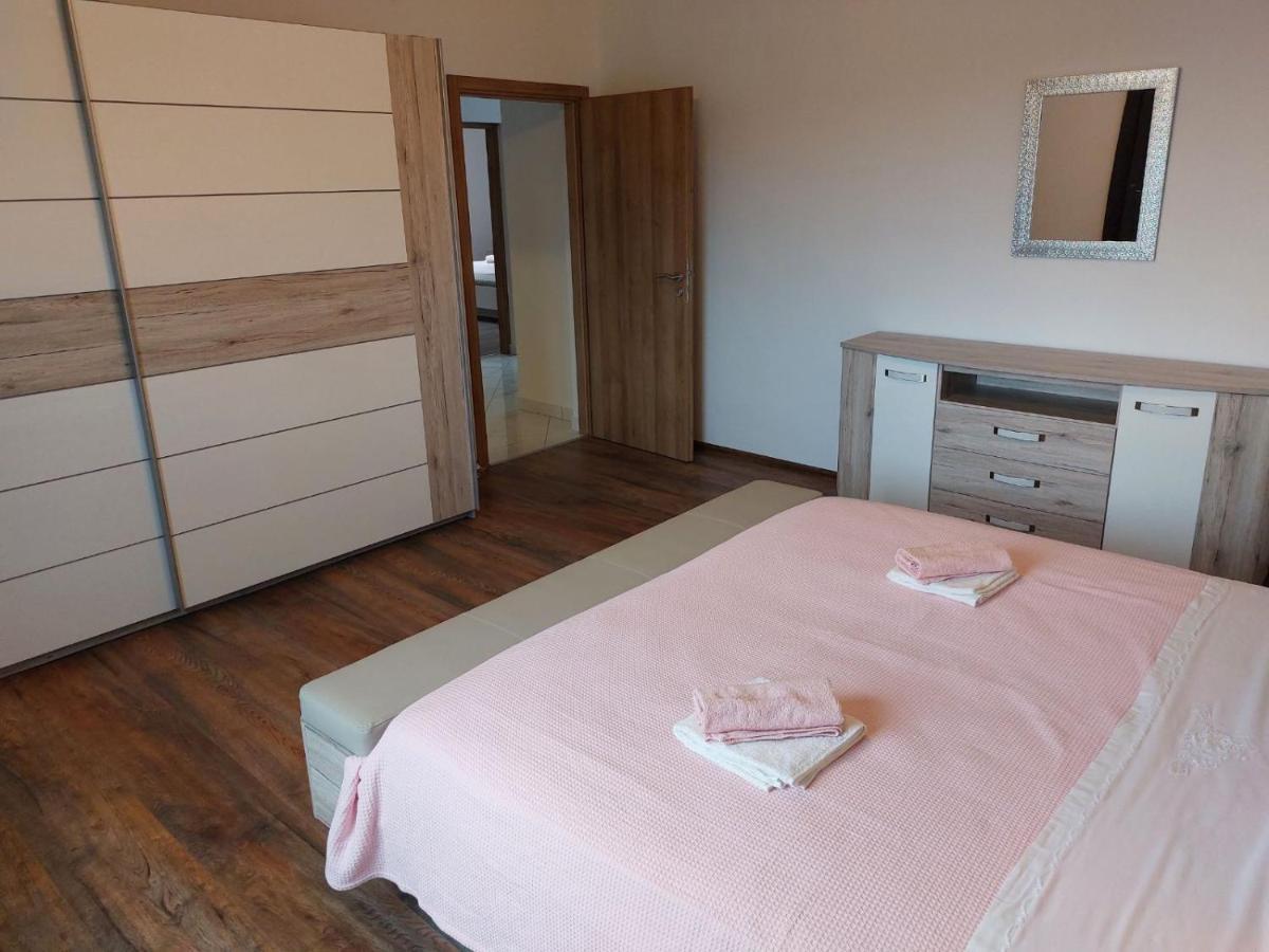 Apartments Baksa 坎法奈尔 外观 照片